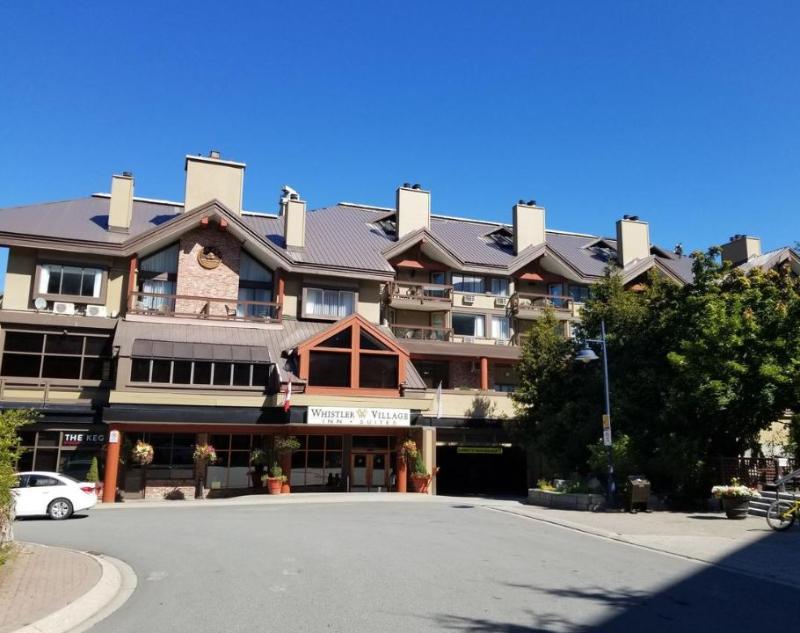 Whistler Village Inn & Suites Exterior photo